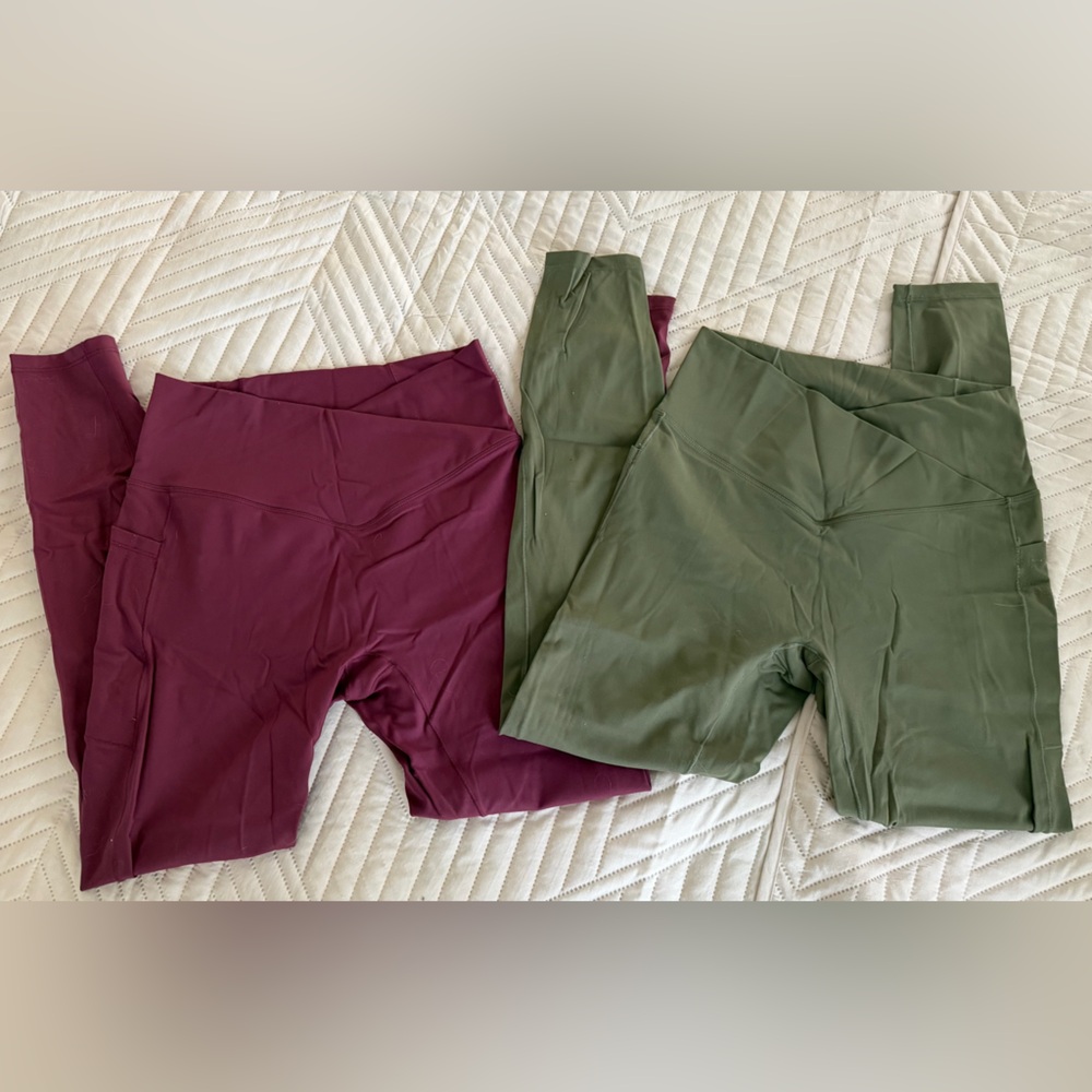 Halara Softlyzero Crossover Pocket Leggings - image 1